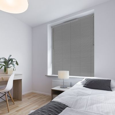 Persiana-Off-25-em-PVC-Chumbo-140x130m