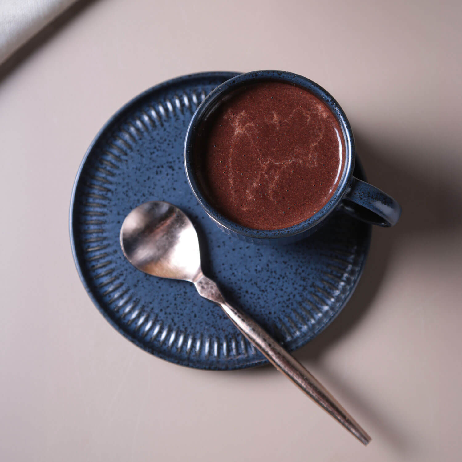 Conjunto com 6 Xícaras de Chá Empilhável com 6 Pires Linhas Night Blue 230ml - Imagem 3