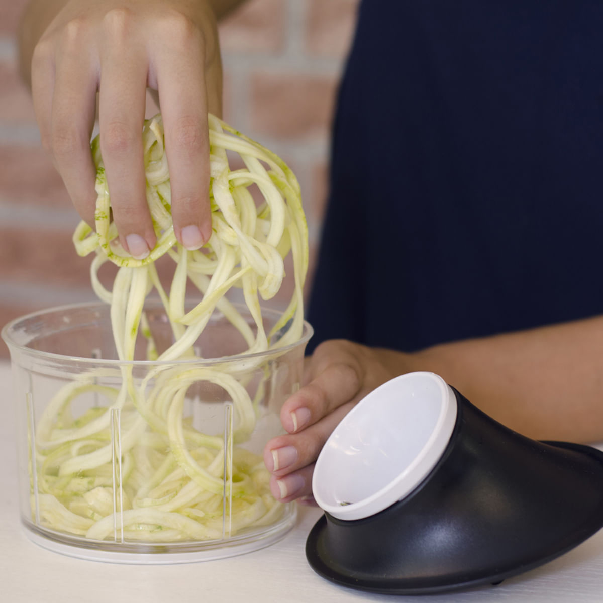 Processador de Alimentos 2 em 1 Moedor Alho Manual Prana - Imagem 5