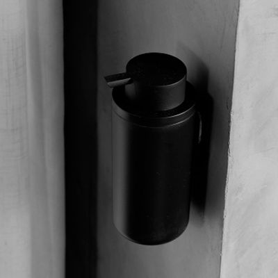 179073_Dispense-de-Parede-Adesivo-Preto-500ml---Ou_02.jpg