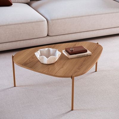 Mesa-de-Centro-Organica-Pe-Metal-Hanover-Dourado-