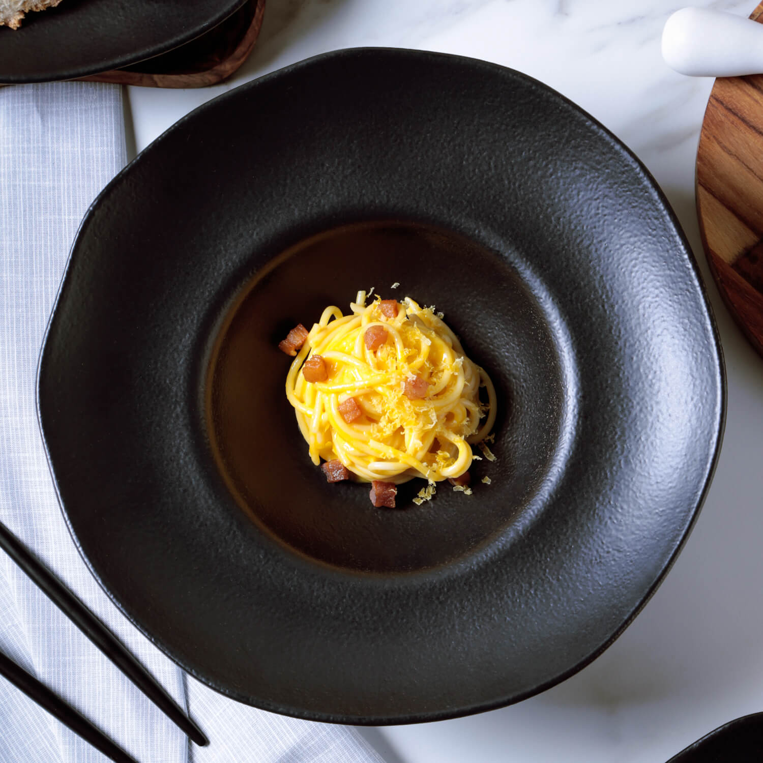 Conjunto com 4 Pratos de Massa Orgânico Preto Matte Ø28x6,5cm 450ml - Imagem 4