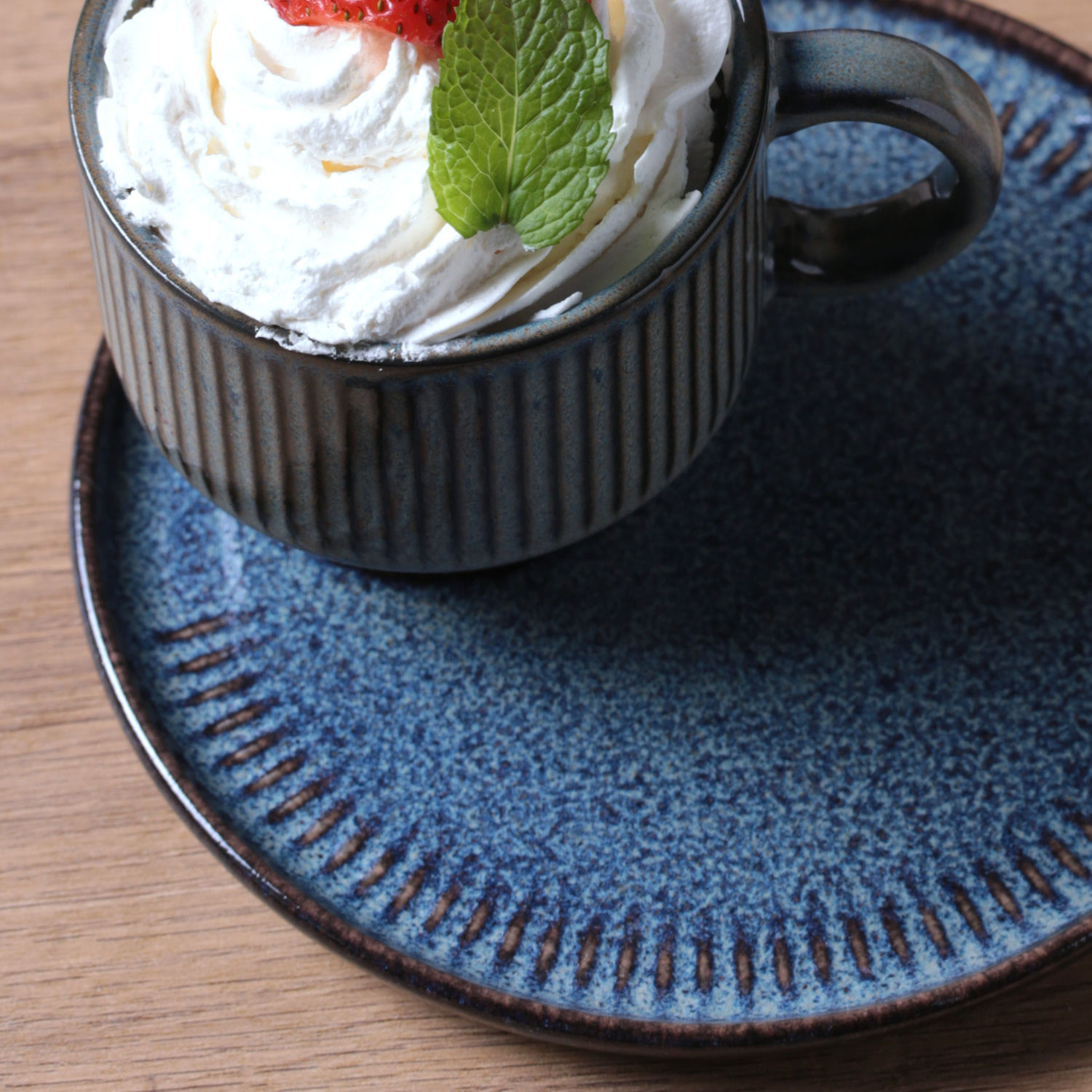 Conjunto com 6 Xícaras de Chá Empilhável com 6 Pires Linhas Titanium 230ml - Imagem 4