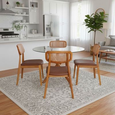 190673_Kit-Mesa-de-Jantar-Verso-110-Redondo-Tampo-Vidro-Transparente-Base-madeira-Mel-com-4-Cadeira-Duna-Corino-Base-mel_08