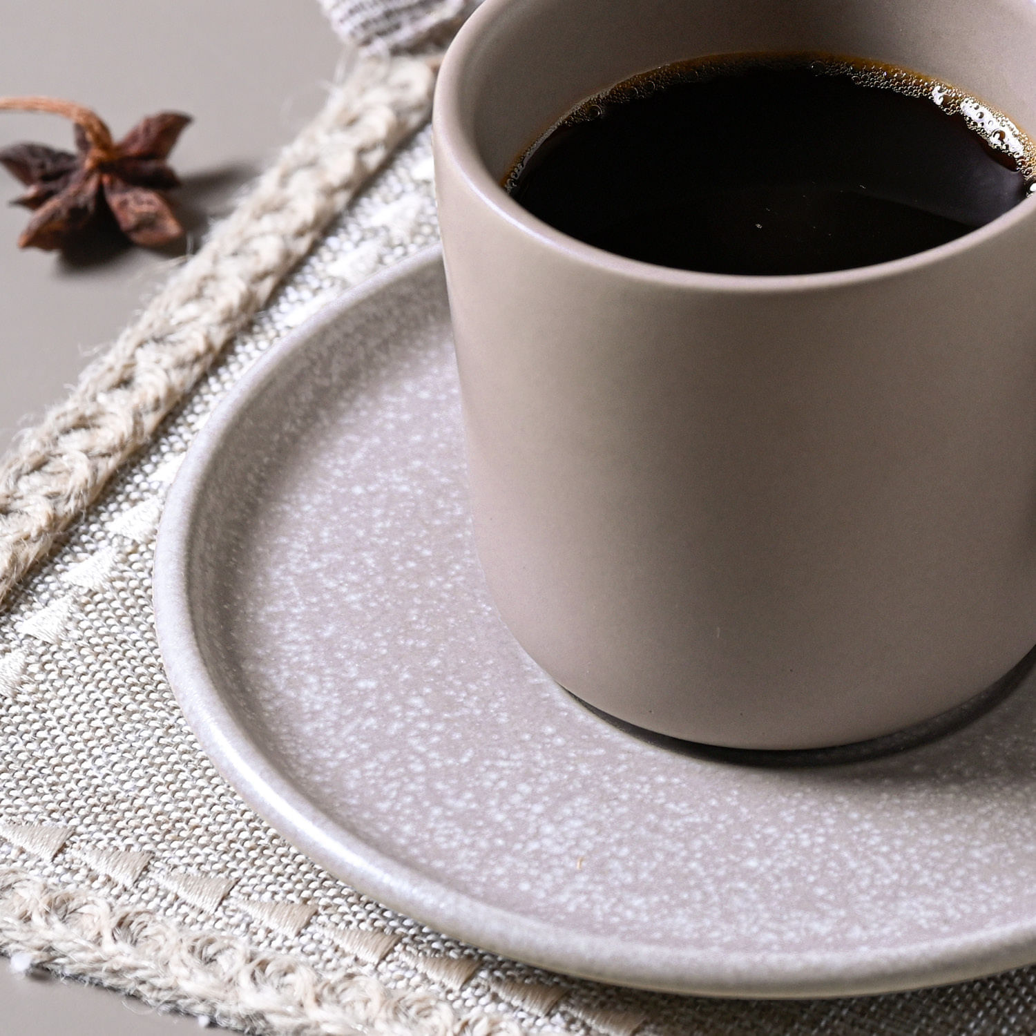 Conjunto com 12 Xícaras de Chá com Pires Basic Sandy 150ml - Imagem 4