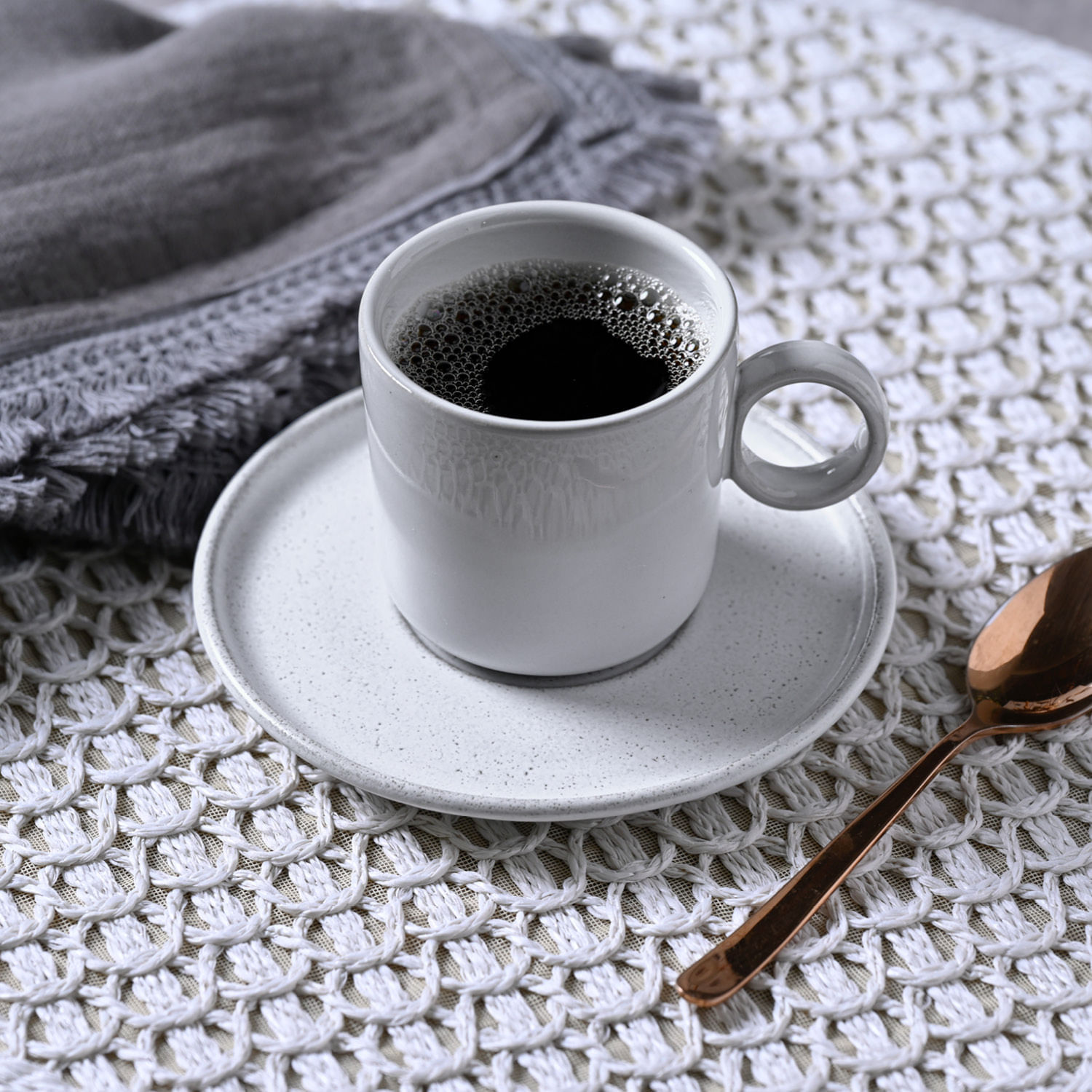 Conjunto com 12 Xícaras de Chá com Pires Basic Snow 150ml - Imagem 3